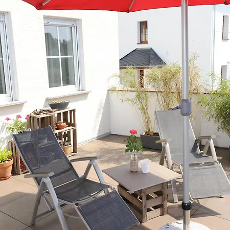 Weingut U. Gaestehaus Becker Platten