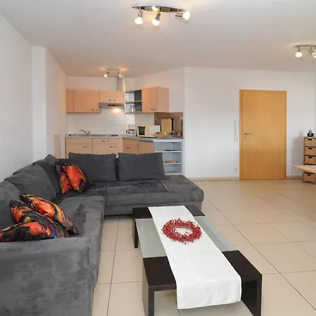 Weingut U. Gaestehaus Becker Gasthuis