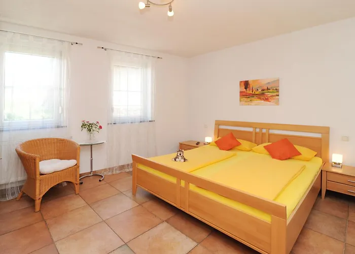 Gæstehus Weingut U. Gaestehaus Becker Platten